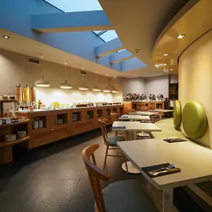 4* Hotel 987 Design
